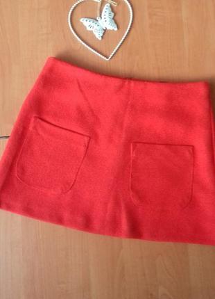 Теплая красная мини юбка,10 размер.
