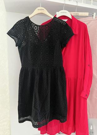 Чёрное платье с перфорацией jack wills