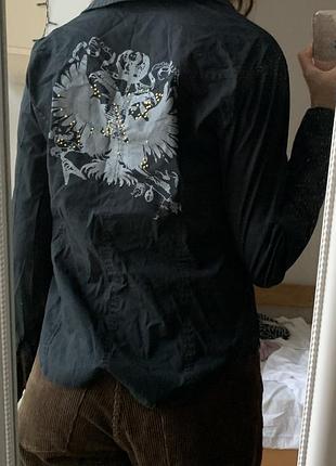 Сорочка з принтом на спині