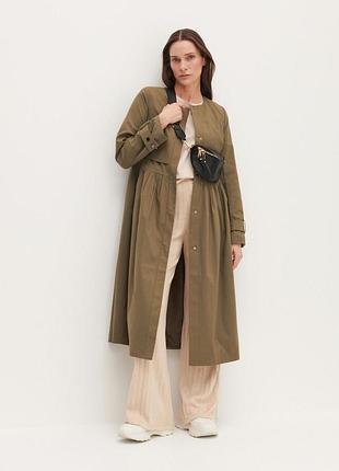 Дуже бомбезний плащ reserved 34р