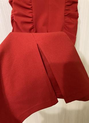 Платья слім червоне до коліна по фігурі6 фото