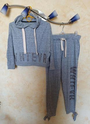 Трикотажный костюм спорт с укороченным топом