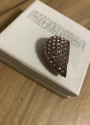 Кулон серце масивний сріблястий рожевий зі стразами іде в коробці флешка7 фото