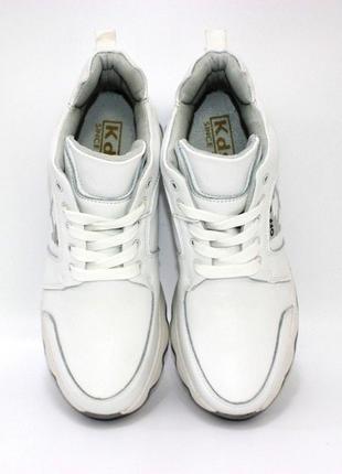 🔴 білі спортивні шкіряні жіночі черевики кросівки демісезонні7 фото