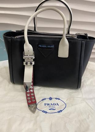 Шкіряна сумка prada