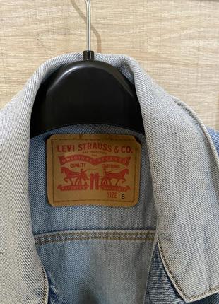 Джинсовая куртка levis3 фото