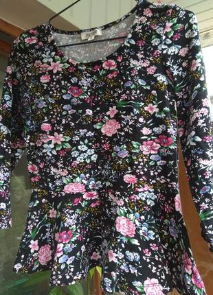 Блуза  нова  cotton  стрейч