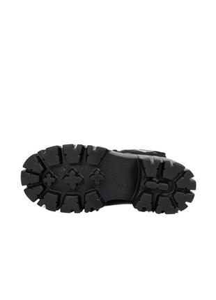 Чёрные демисезонные ботинки на платформе на шнуровке осенние весенние4 фото