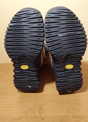 Женские кожаные ботинки ugg3 фото