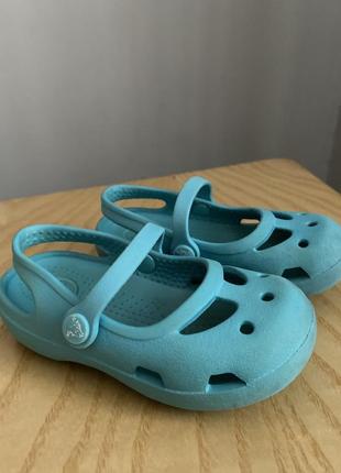 Крокси, балетки