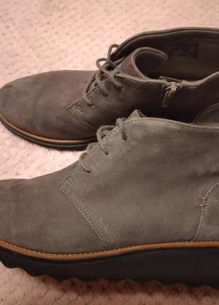 Мегалегкі суперзручні жіночі ботінки clarks  ultimate comfort