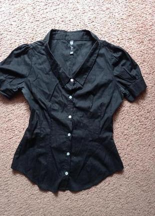 Блуза черная приталенная1 фото