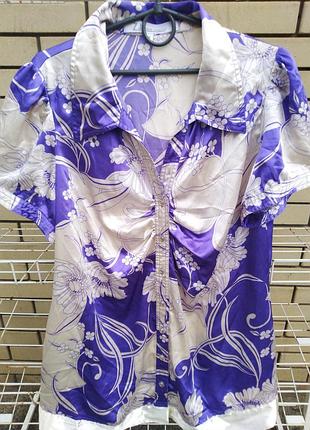 Халат атласный, размер м.