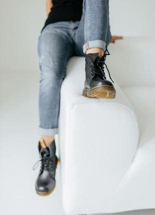 Женские высокие кожаные ботинки dr.martens 1460 classic black6 фото