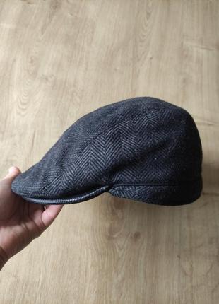 Мужская шерстяная классическая английская  кепка  c&a,   германия. размер xl(59)2 фото