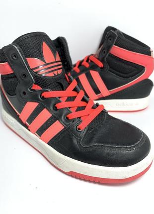 Кросівки adidas