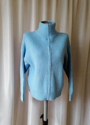 Вязаный свитер кофта на замке небесно голубого цвета сломан держатель на собачке7 фото