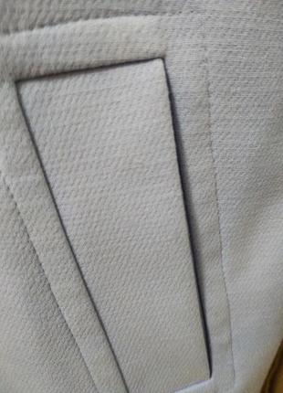 Шикарный , удлиненный , плотный пиджачок от reserved4 фото