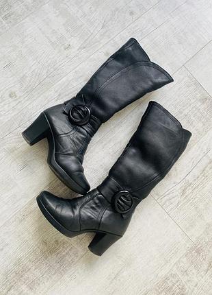 Шкіряні чоботи