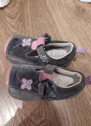 Тапки тапочки туфлі