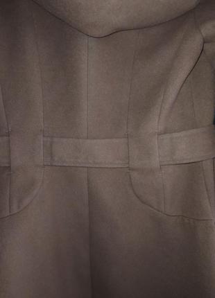 Гарне жіноче пальто з капюшоном коричневого (шоколадного) кольору8 фото