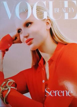 Журнал vogue ua травень -червень 2021+vogue beauty3 фото