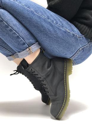 Женские демисезонные кожаные ботинки dr. martens5 фото