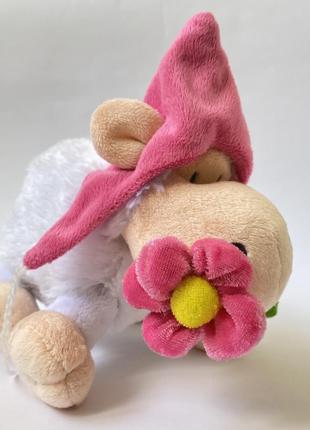 Мягкая игрушка барашек 🐏 овечка  в шапочке с цветочком1 фото