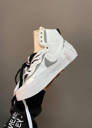 Nike blazer x sacai white / black новинка жіночі високі кросівки найк блейзер білі брендовые женские высокие кроссовки белые5 фото