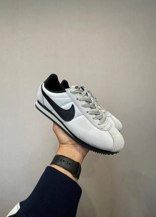 Чоловічі кросівки nike cortez white black classic leather