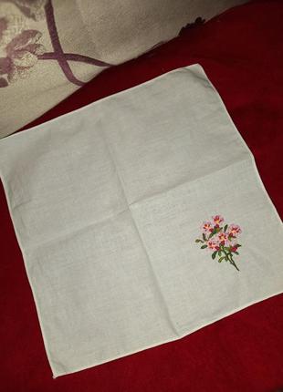 Носовой платок с вышивкой3 фото