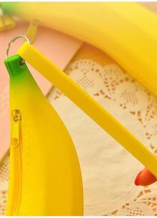 Силиконовый / резиновый пенал банан5 фото