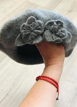 Серый шерстяной берет