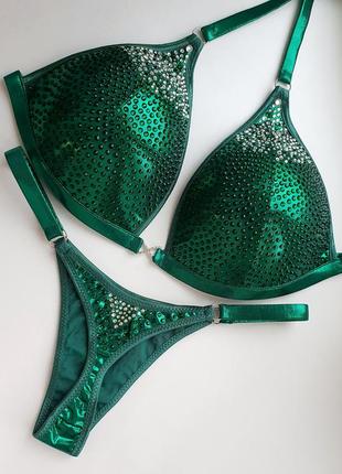 Комплект в стразах, білизна в каменях блискуча