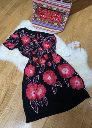 Елегантна сукня з вишивкою на одне плече!