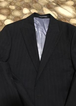 Костюм тройка