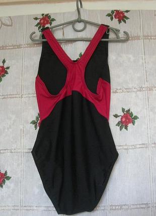 Спортивный купальник"speedo"р.32