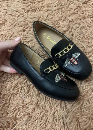 Лофери для дівчинки