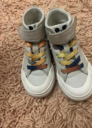 Черевики для дівчинки або хлопчика