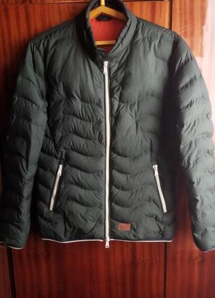 Легкий натуральный пуховик р.л(46-48) " lee cooper "