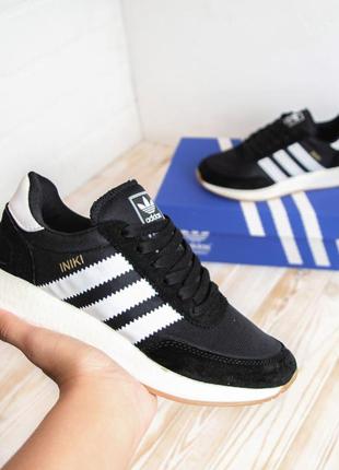 Женские кроссовки adidas iniki #адидас