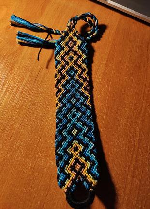 Браслет-фенечка