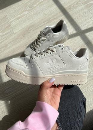 Adidas forum
beige grey жіночі стильні повсякденні кросівки адідас бежеві сірі женские бежевые серые кроссовки новинка топ