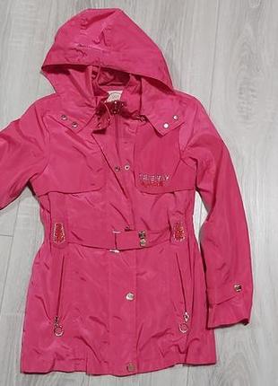 Отличная куртка деми на девочку.