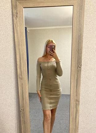 Сукня плаття