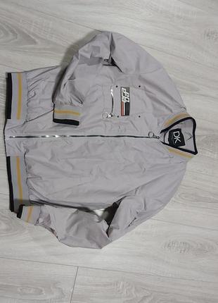 Отличная куртка деми на мужчину