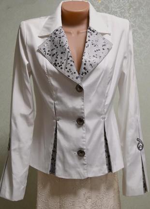 Шикарный белый со втавками и стразами жакет пиджак блейзер, 48 р. (-)