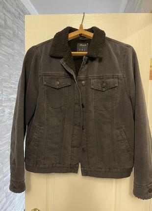 Джинсовка,джинсовая куртка с овчиной,черная