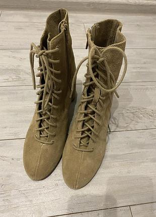 Ботинки zara