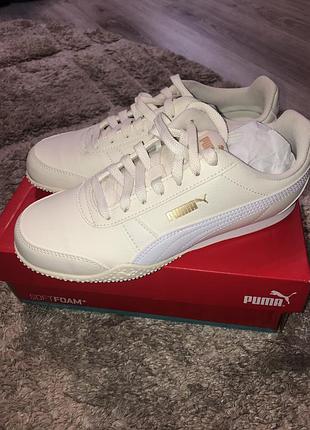 Оригінальні кросівки puma